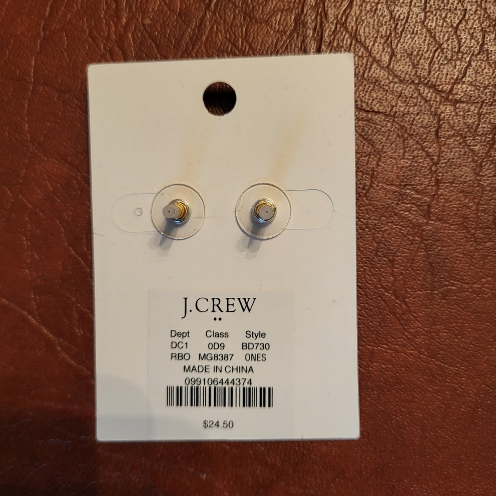 NWT RAINBOW 🌈 BOW EARRINGS! - Picture 2 of 4